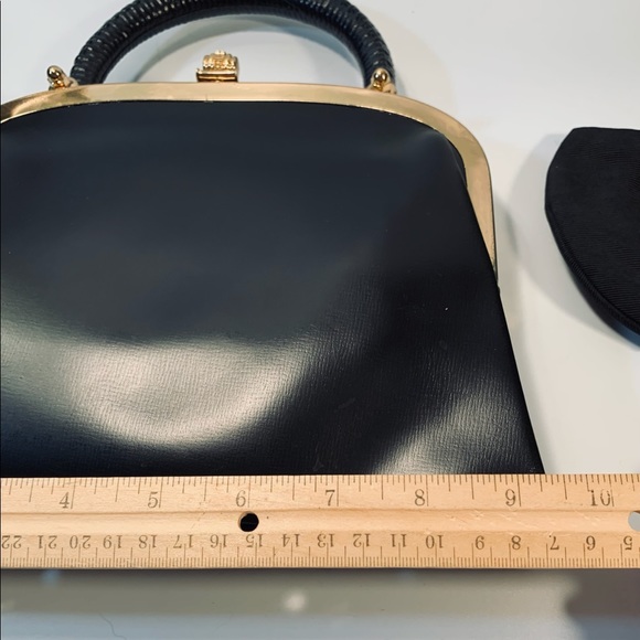 Vintage SAKS FIFTH AVENUE Lewis Leather Clutch - Picture 6 of 8